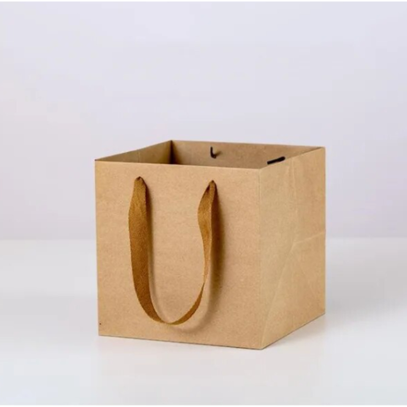 Ứng dụng túi Polybag trong ngành thời trang và logistics
